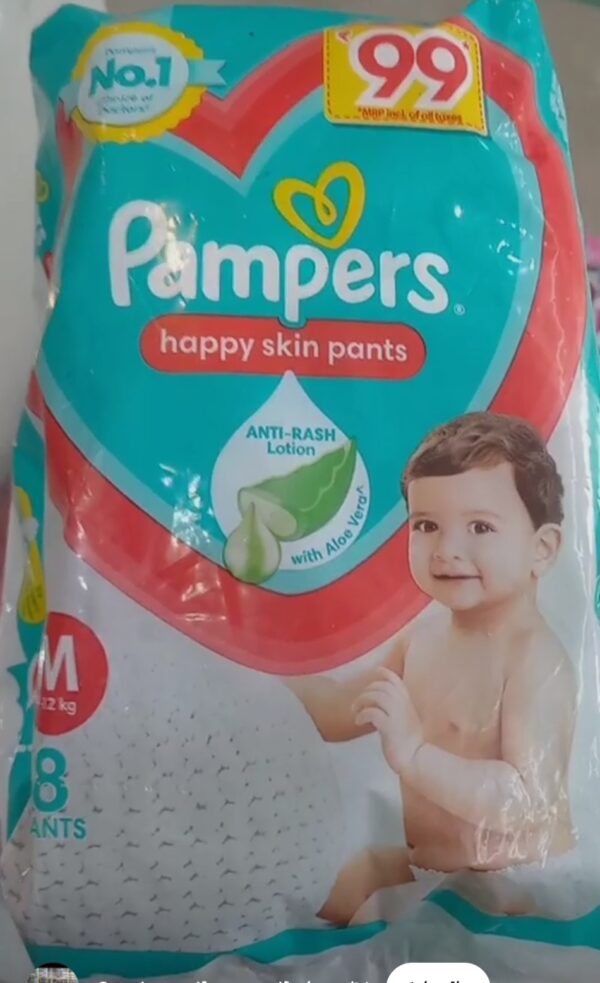 Pampers M SIZE 7-12 kg tak ke bache ko pahna sakte ho